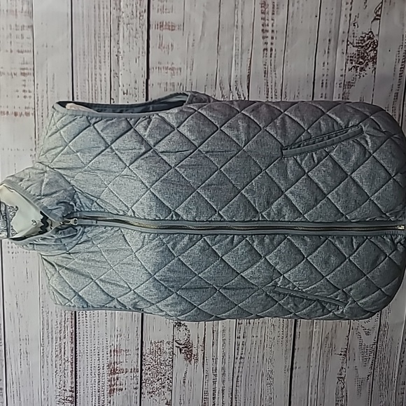 Old Navy quilted gray vest - Picture 2 of 8